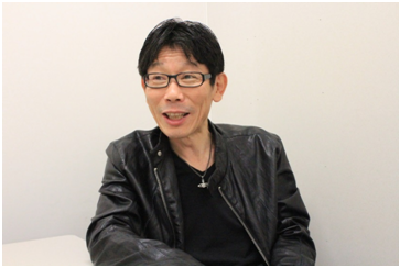 Professor Susumu Tomooka as he discusses about the exchange programs Keio University offers to students)